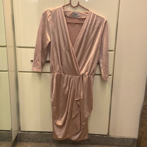 ASOS Dresses & Skirts - ASOS ROSE GOLD CHAMPAGNE DRESS❤️‍🔥